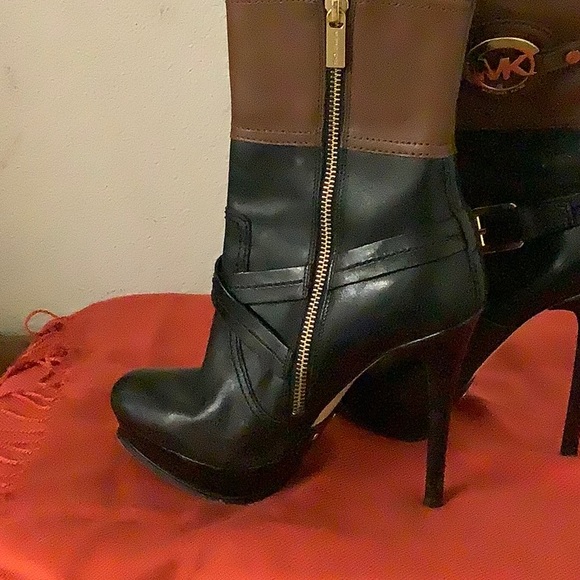 Michael kore Booties heels - Picture 4 of 4